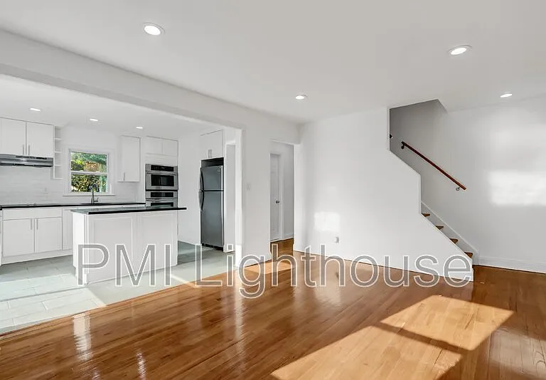 25 Thorney Ave — Photo 6