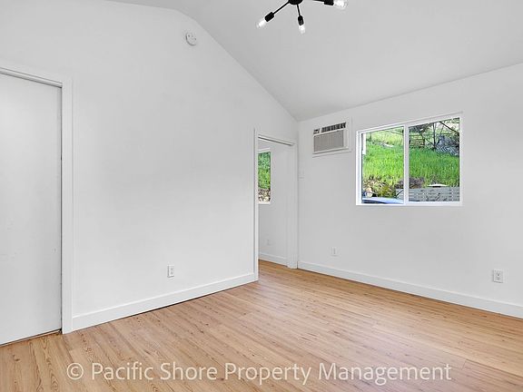 3rd image of 3210 Griffin Ave #32