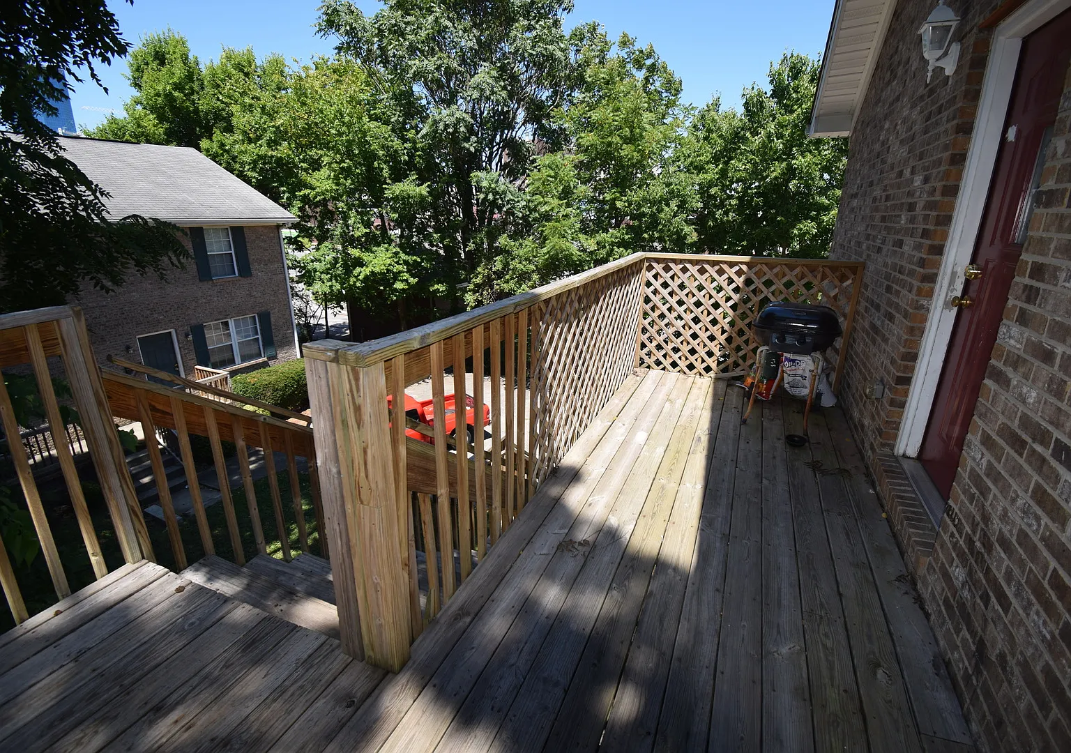 Showings Available - Great 3 Bedroom Apartment On Campus! — Photo 4