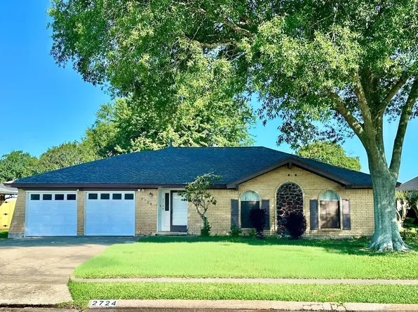 2724 Hughann St, Port Neches, TX 77651