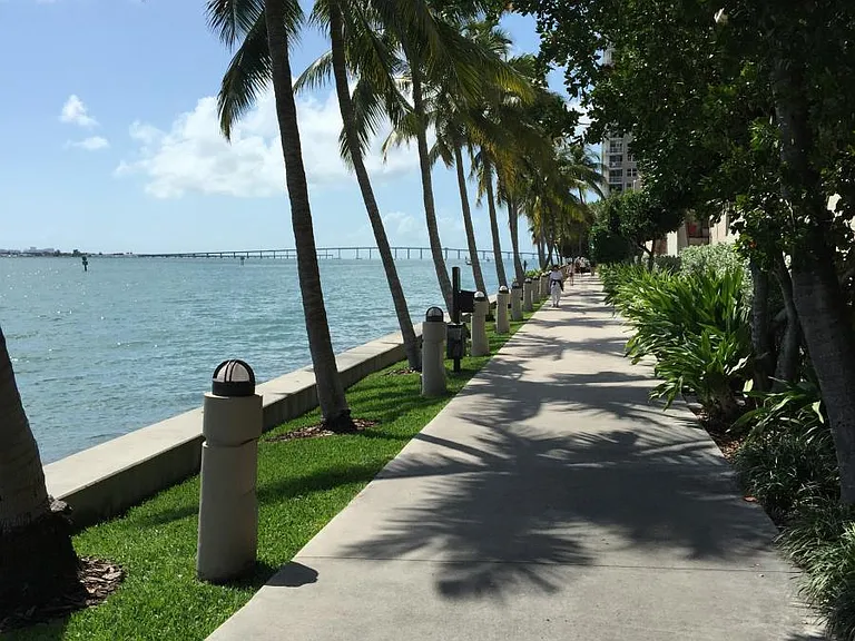 Walk/Jog path around Island--South View