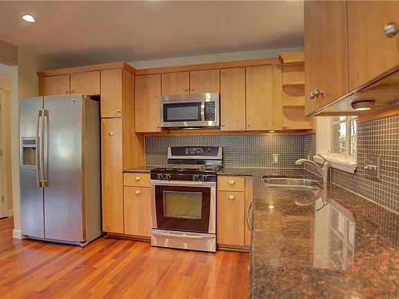 5th image of 2308 Westoak Dr