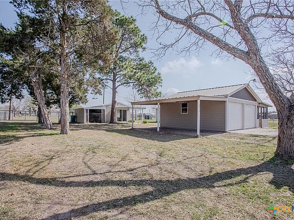 3rd image of 2015 Coletoville Rd