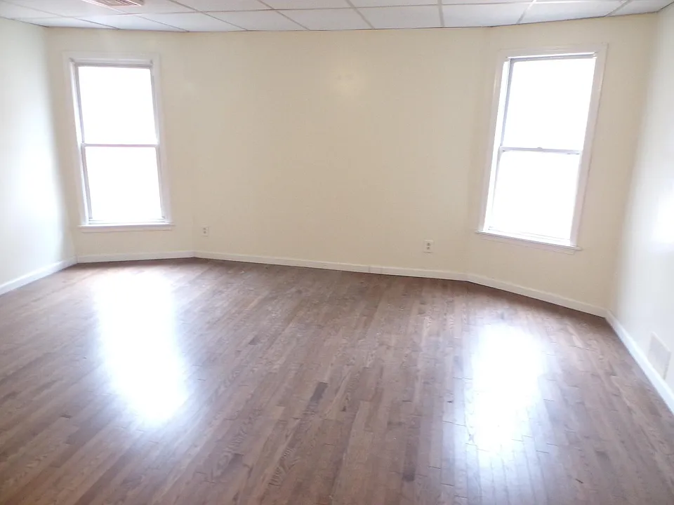 727 Elmwood Ave #2
