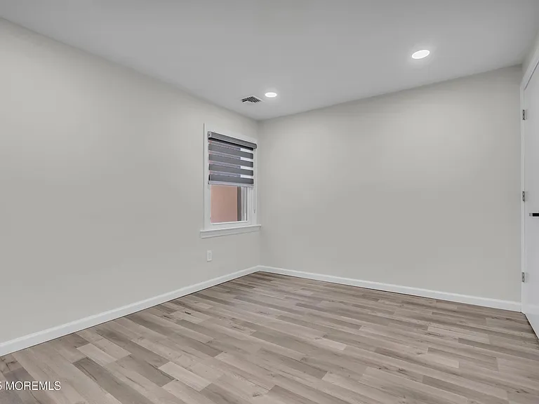 1001 Norwood Ave #7 — Photo 22