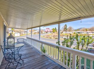 2295 SW Webster Rd, Grants Pass, OR 97526