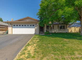 1045 Freeman Rd, Central Pt, OR 97502