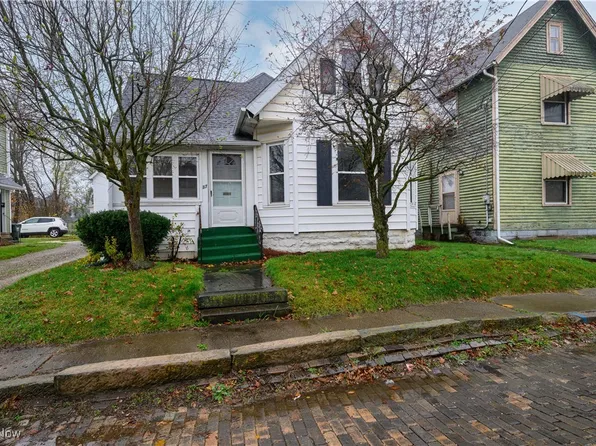 37 Houston St SW, Massillon, OH 44647