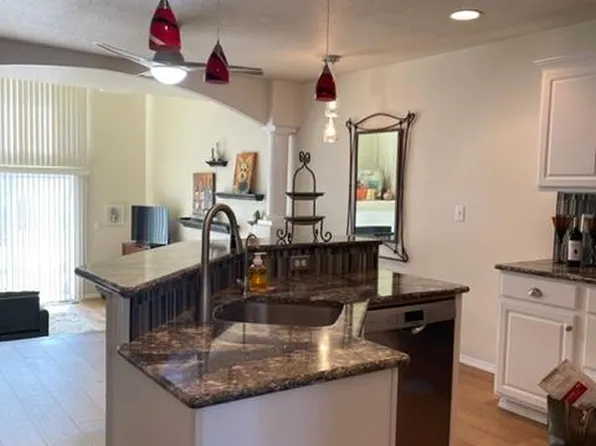 286 Crystal Springs Ln N, Keizer, OR 97303