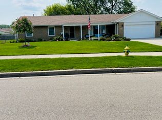 2250 Yeoman St, Waukegan, IL