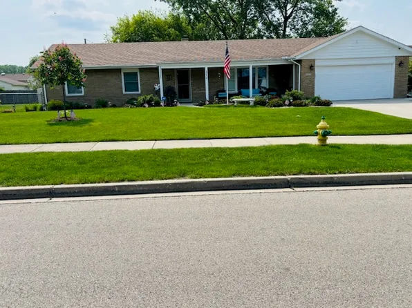 2250 Yeoman St, Waukegan, IL 60087