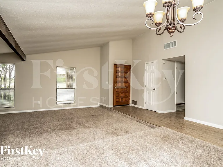 5276 Sherman Dr — Photo 4