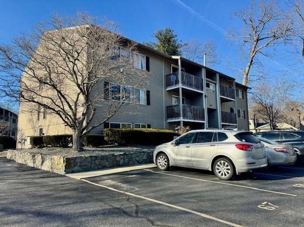 133 Fordson Ave APT 12, Cranston, RI 02910