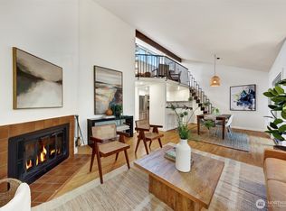 8941 Ravenna Ave NE, Seattle, WA 98115