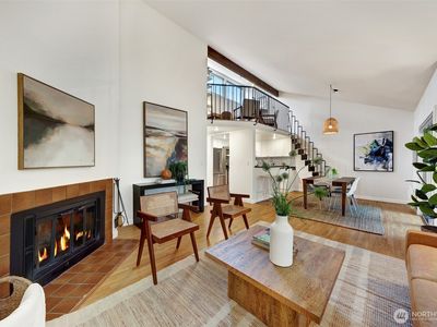8941 Ravenna Avenue NE, Seattle, WA, 98115