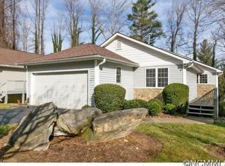 317 Ewarts Hill Rd, Hendersonville, NC 28739