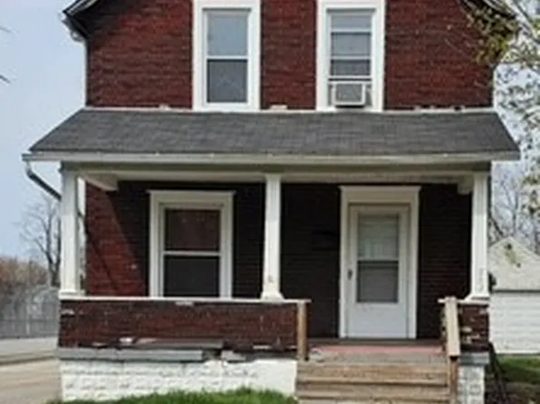702 Dickson St, Youngstown, OH 44502