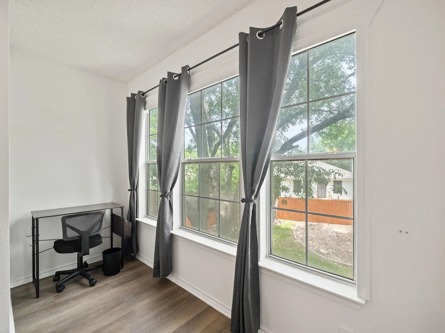 4 bed, 4.0 bath, 2786 sqft, $754 — Photo 2