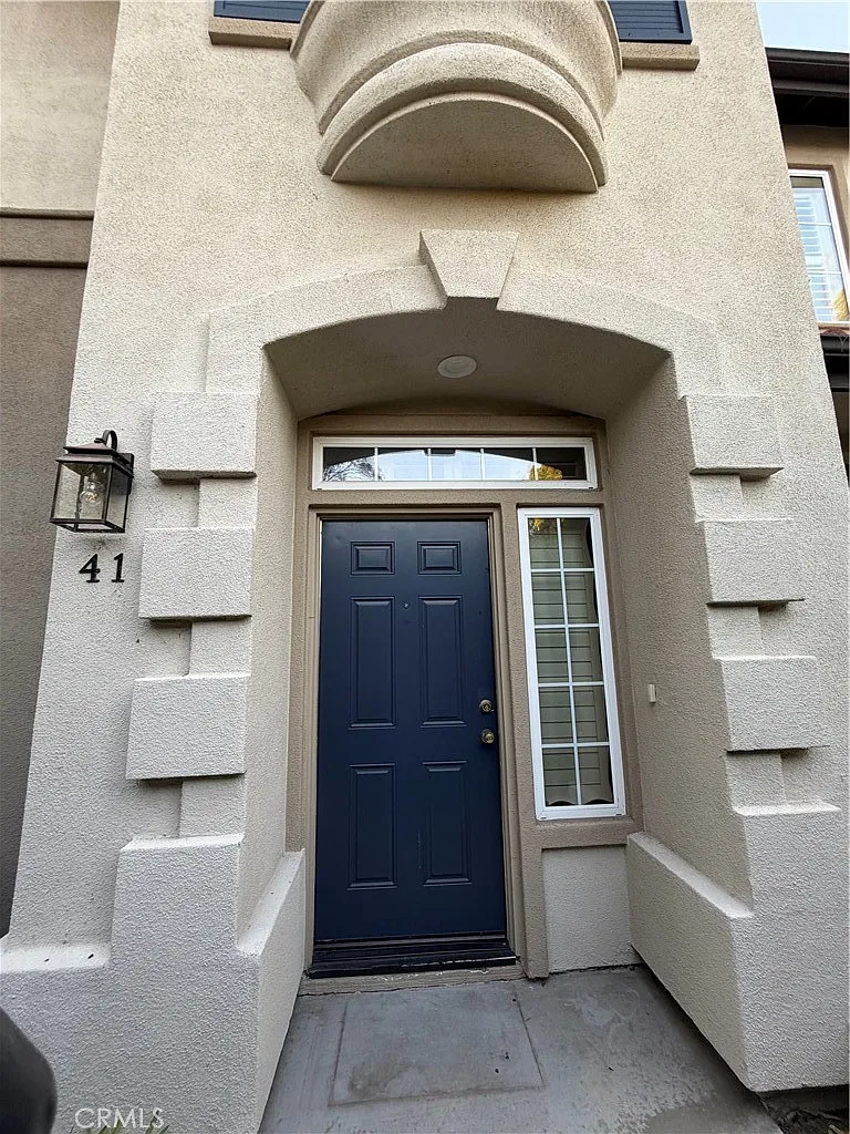 2 bed, 1291 sqft, $3,900 — Photo 2