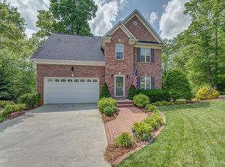 323 Beacon Hills Dr, Gastonia, NC 28056