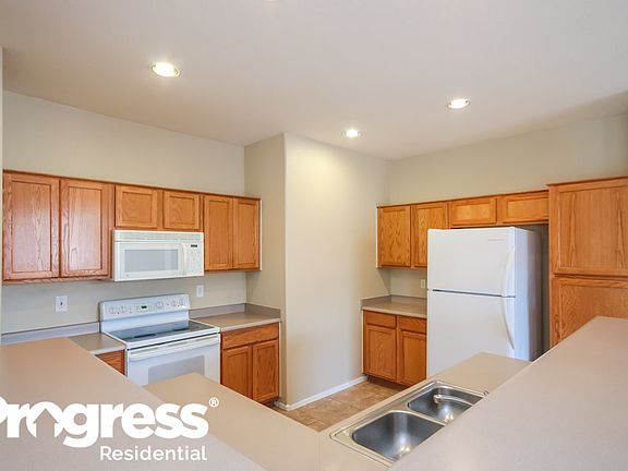 4th image of 6081 S Valerie Dr