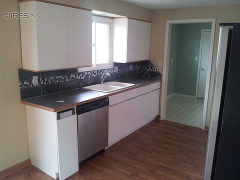 4th image of 643 Elliott St