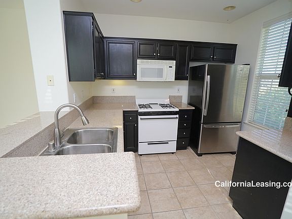 4th image of 27026 Victoria Ln Unit 95