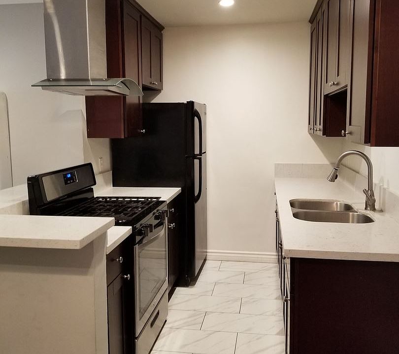 1st image of 645 N Hobart Blvd APT 1
