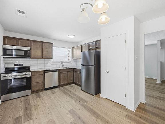 5th image of 3304 Fall Ct