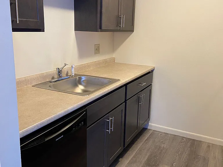 Residences at Riverside — Photo 2