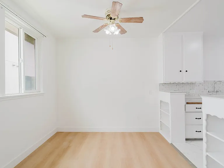 1217 N Kingsley Dr #4 — Photo 7