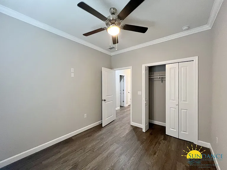 1800 Stable Ln — Photo 17