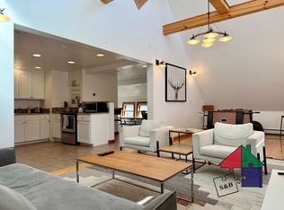 112 Main St, Stowe, VT 05672