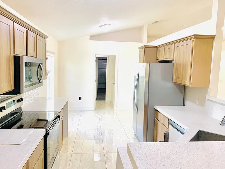 537 Mason Dr — Photo 11