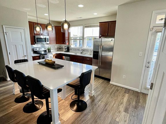 4th image of 3741 Vintage Pointe Pl