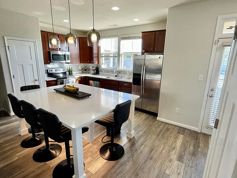 3741 Vintage Pointe Pl — Photo 4