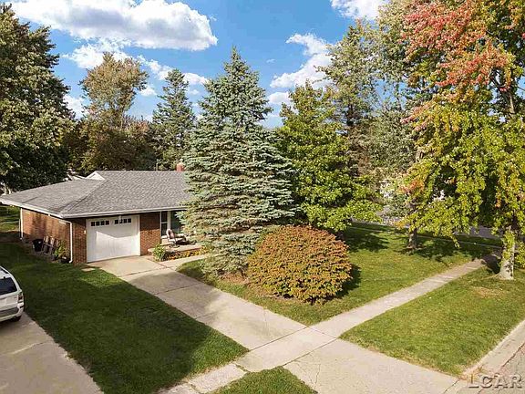 2nd image of 501 Murray Dr
