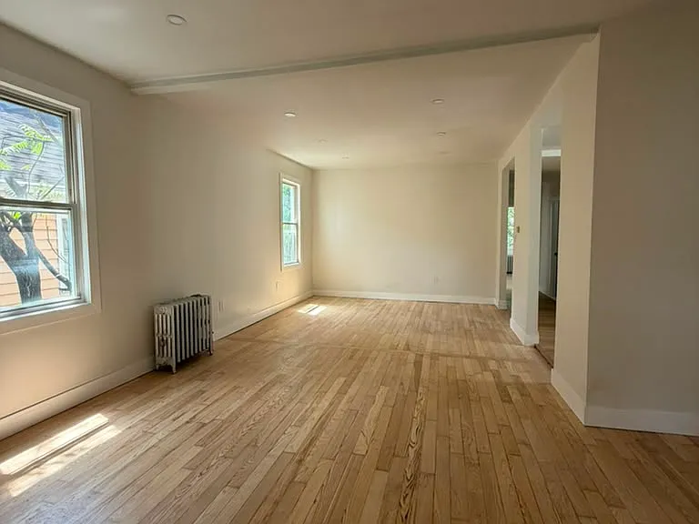209 Columbia Ave #B — Photo 2