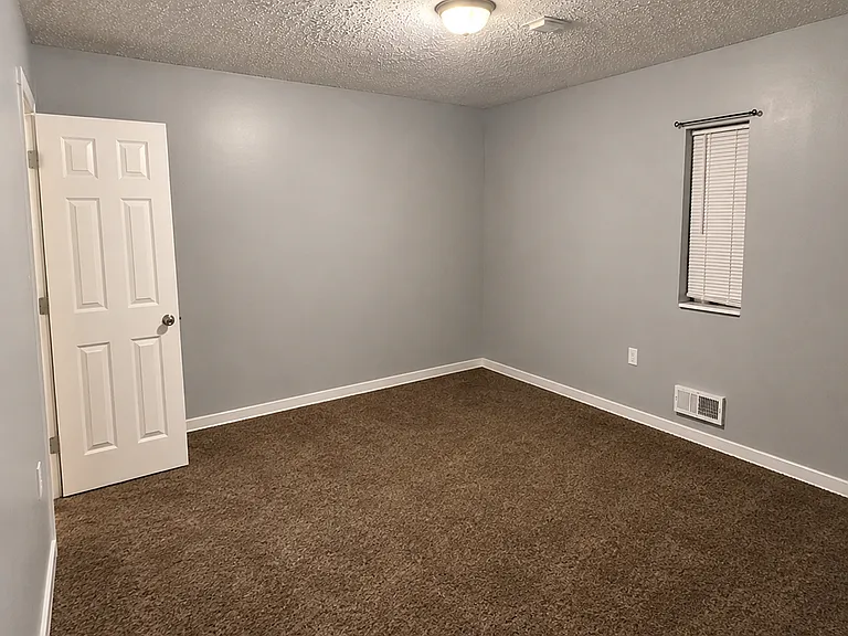 1016 Peabody Ave #5 — Photo 3