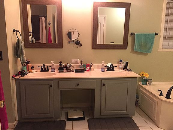Master bath 