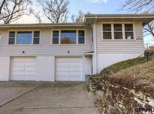 6315 Pratt St, Omaha, NE 68104