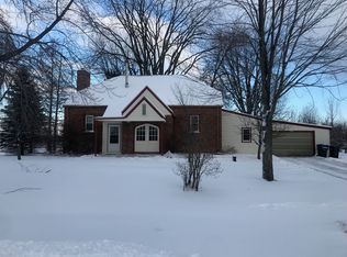 N6292 Hooyman Rd, Shiocton, WI 54170