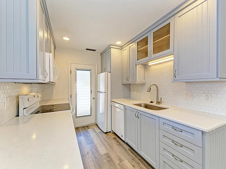 616 Guild Dr #8 — Photo 6