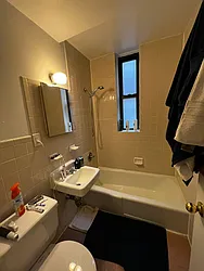 Rented by Salon Realty Corp