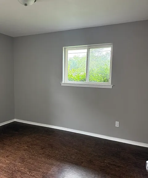 558 Power Dr — Photo 13