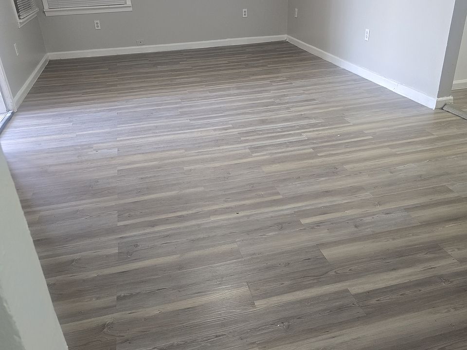 2nd image of 1011 Cindy Ln