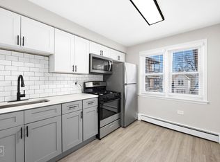 7620 S Coles, Chicago, IL 60649