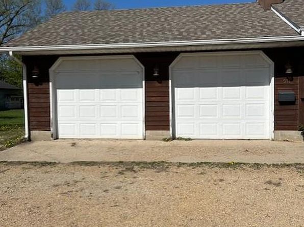 511 1st St N, Waterville, MN 56096