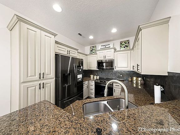 5th image of 2522 Manzoni Rd