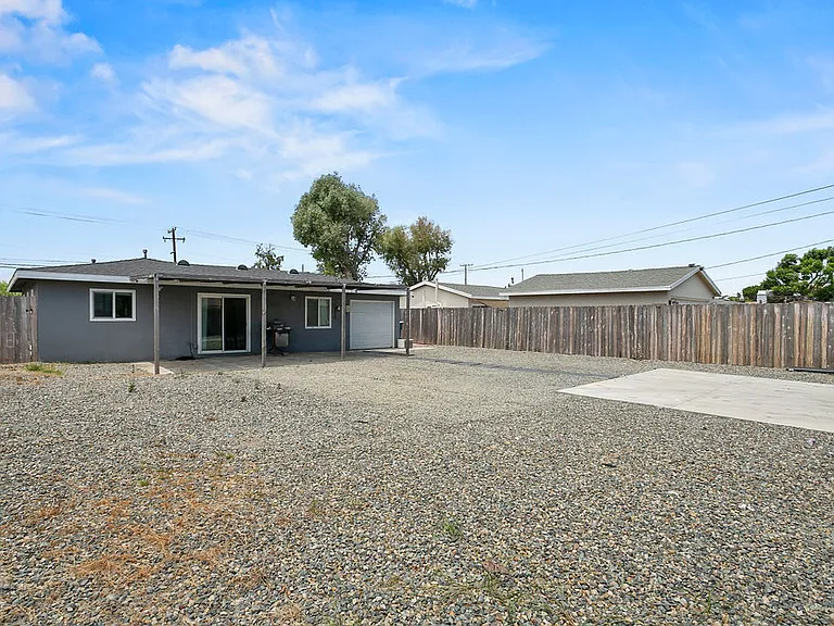 13192 Edwards St — Photo 21